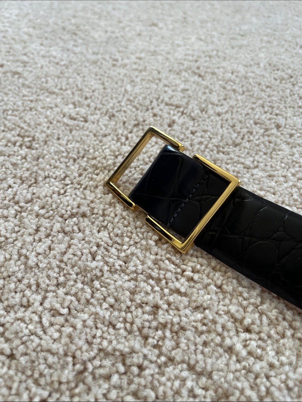 Ellen Tracy Black Croc-Embossed Belt with Gold Square Buckle 36”